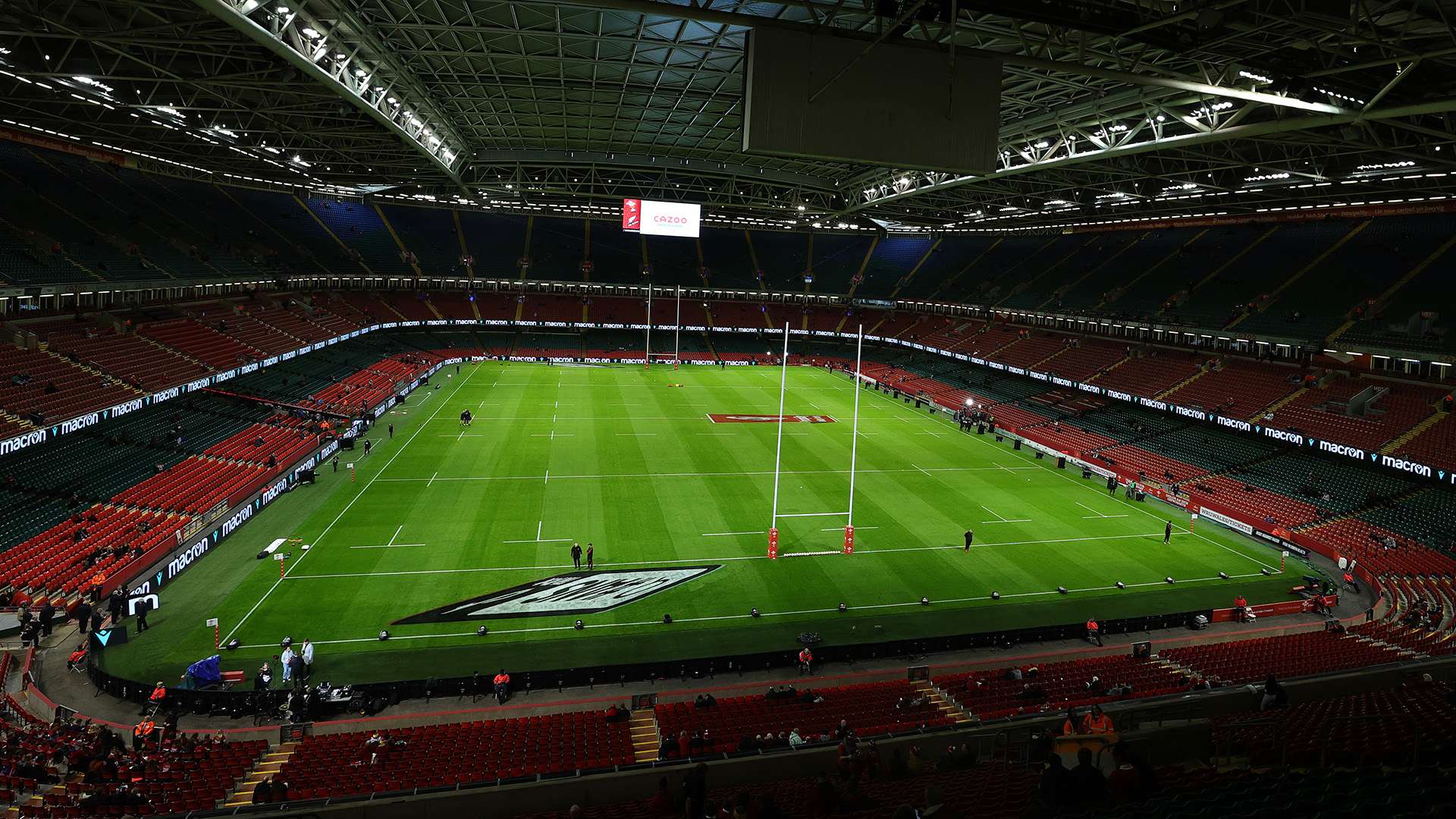 现场解说员 现场解说员